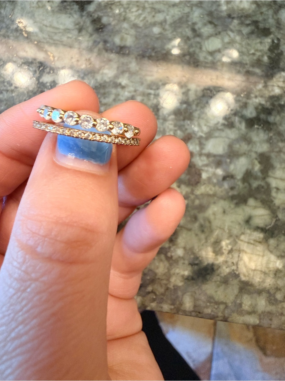 Assorted rings - Picture 2 of 4